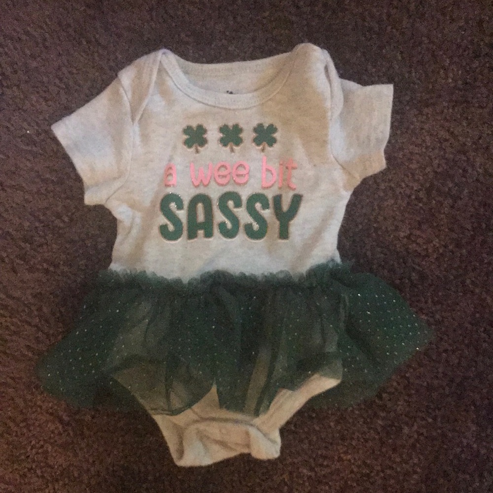 Newborn girl St Patrick’s day onesie